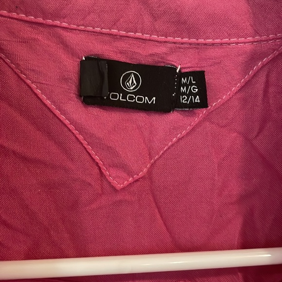 Volcom button up shirt/dress - Picture 2 of 2